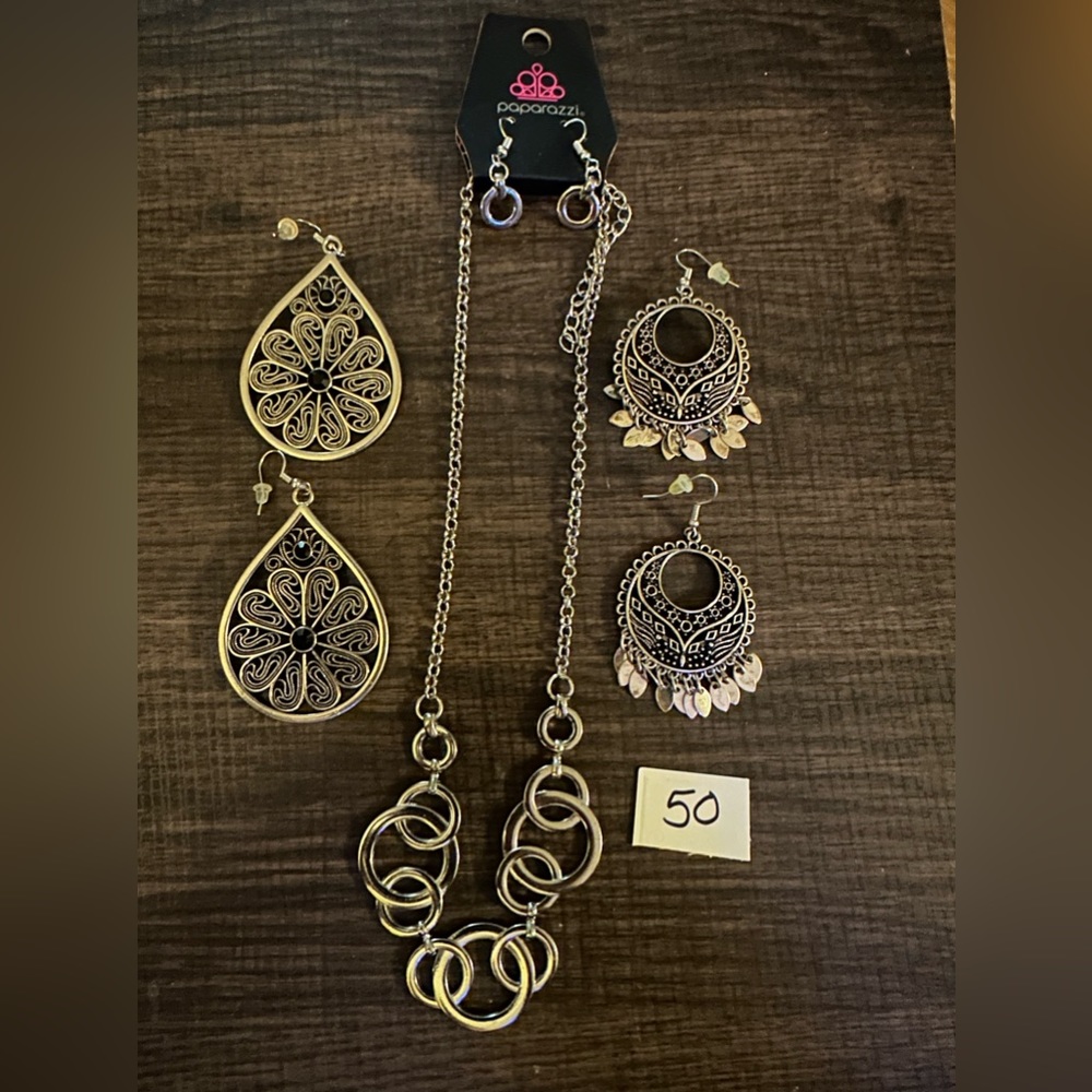 Necklace with 2 pair earrings